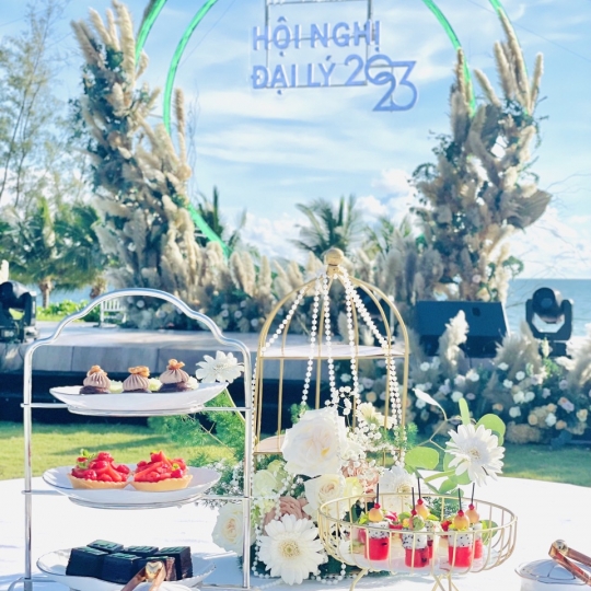 Tiệc trà Sheraton - Khu nghỉ dưỡng Vinpearsland