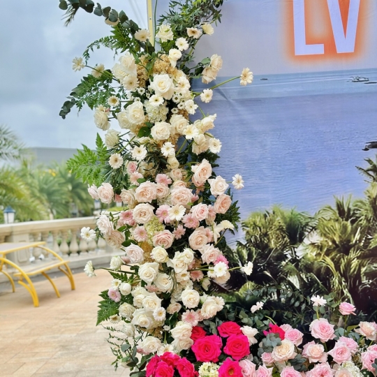 LV Kết Nối Yêu Thương tại Sunset Town