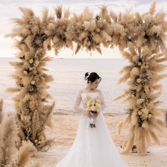 Tiệc cưới tại Shri Beach Club & Bar
